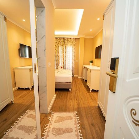 Hotel Vila Mare Durrës Kültér fotó