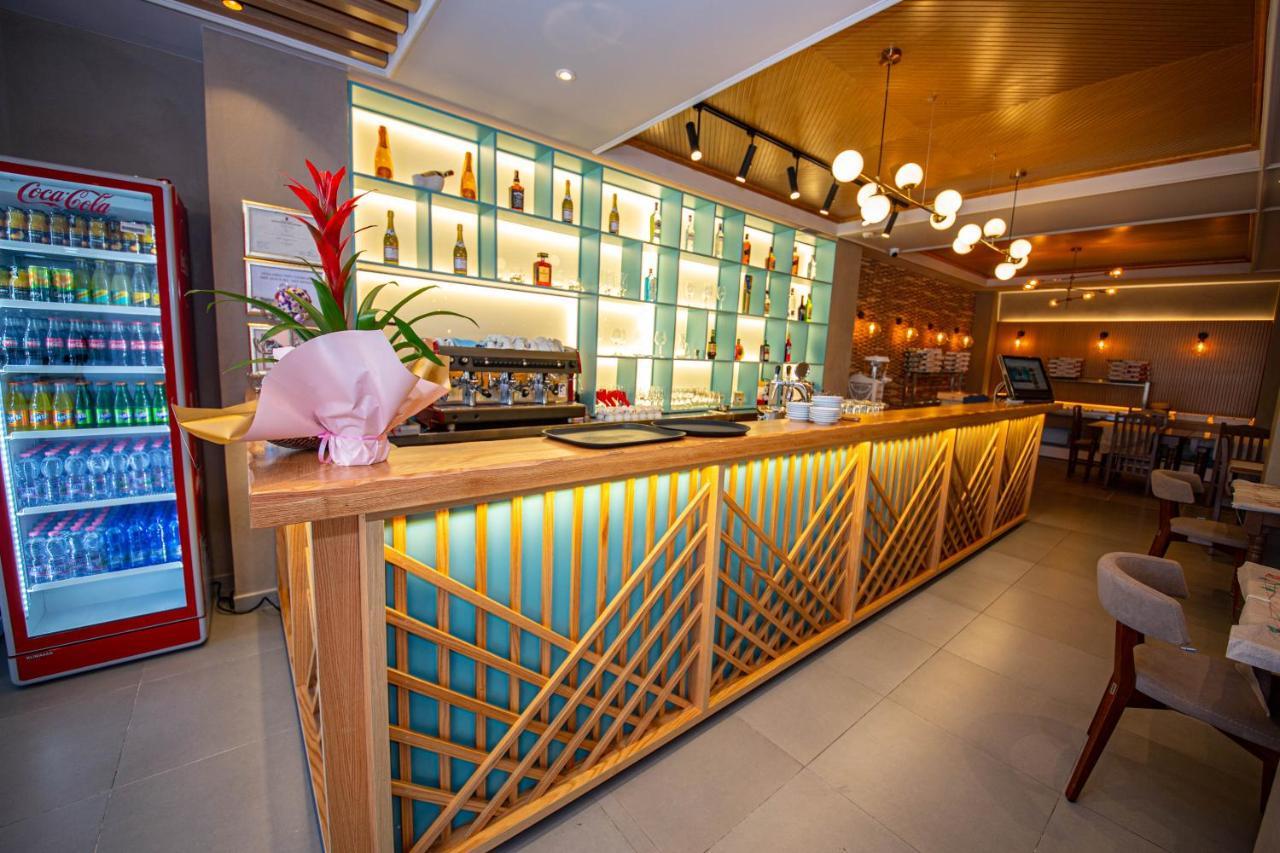 Hotel Vila Mare Durrës Kültér fotó