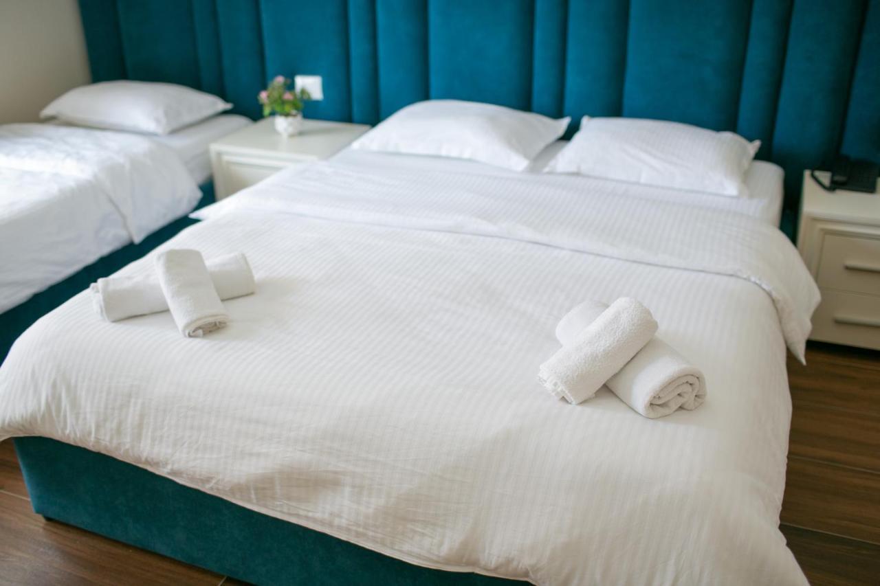 Hotel Vila Mare Durrës Kültér fotó