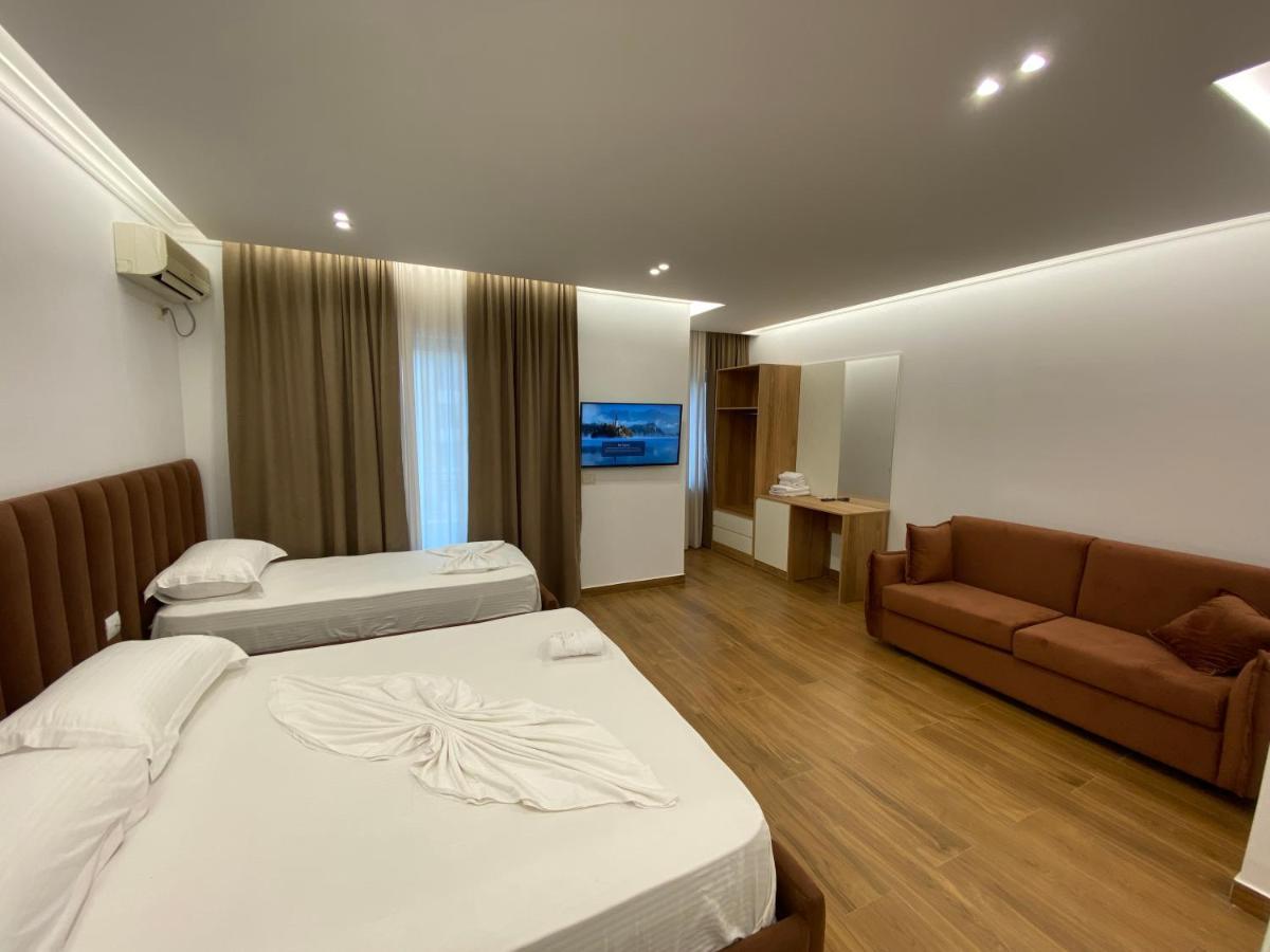 Hotel Vila Mare Durrës Kültér fotó