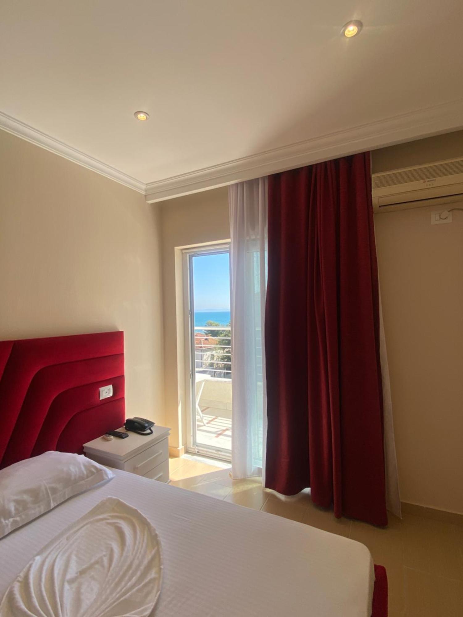 Hotel Vila Mare Durrës Kültér fotó