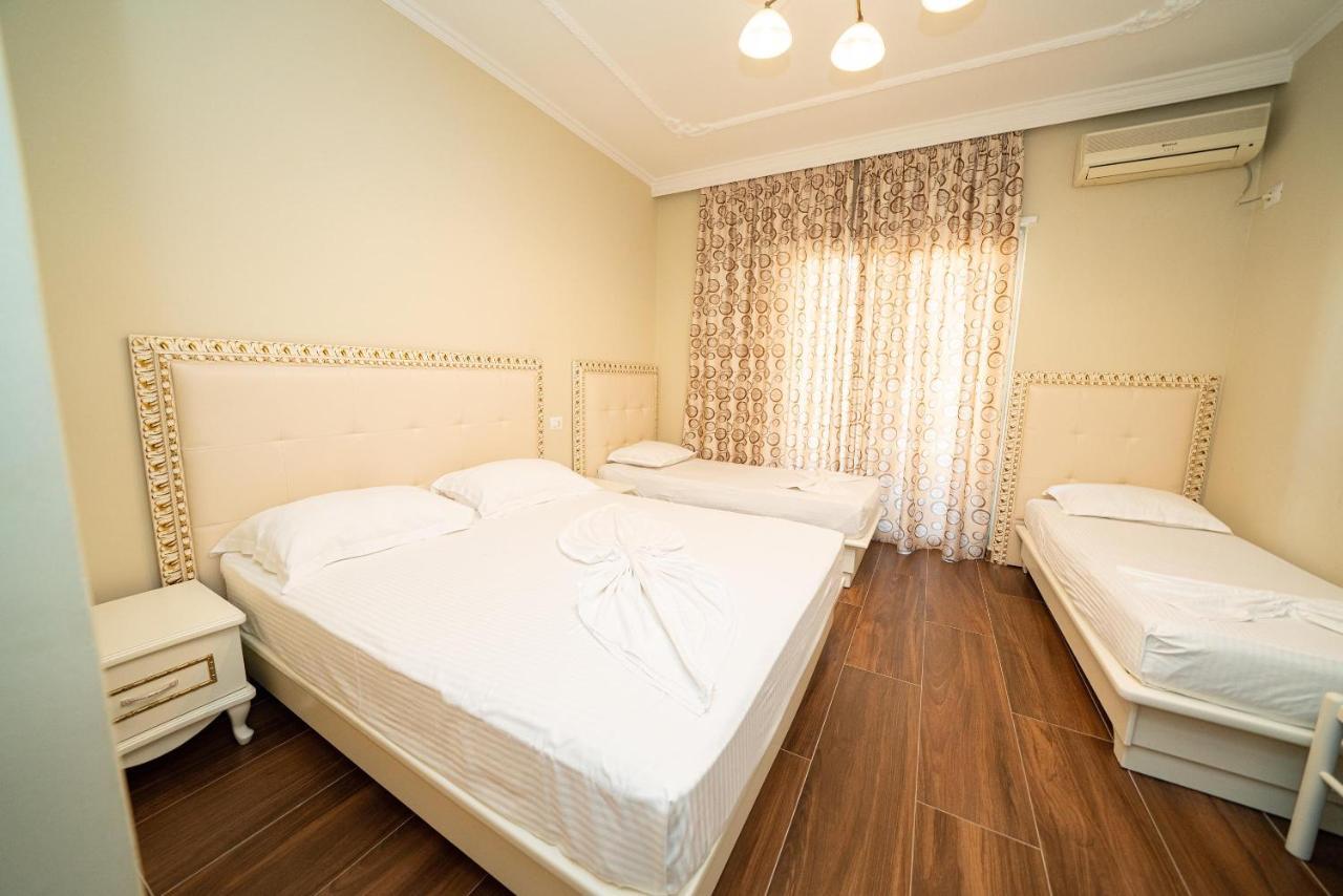 Hotel Vila Mare Durrës Kültér fotó